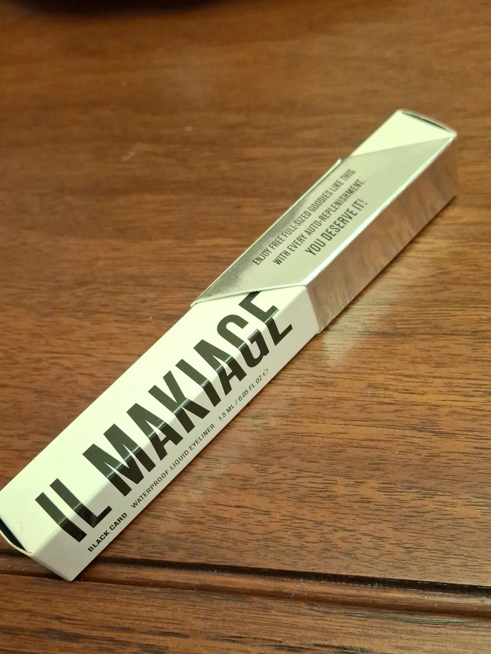 IL MAKIAGE Waterproof Liquid Eyeliner Black Card - 1.5ml New in Box